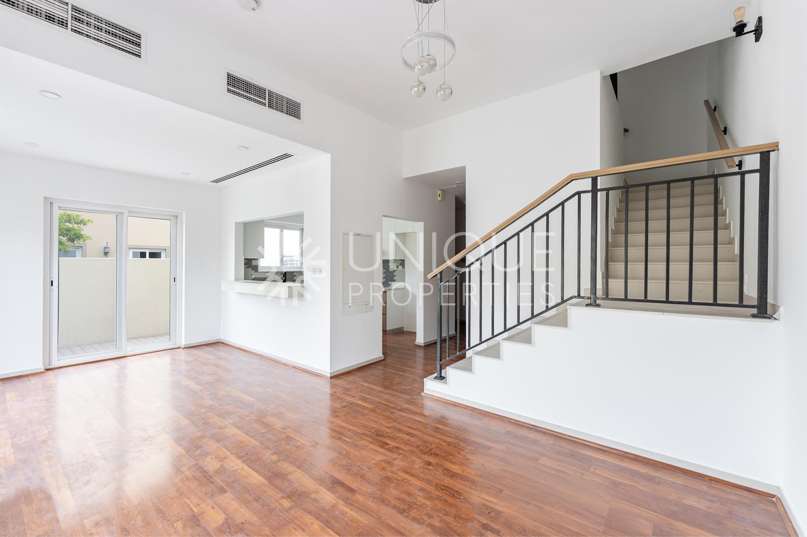 Corner plot | Single row | Next to amenities