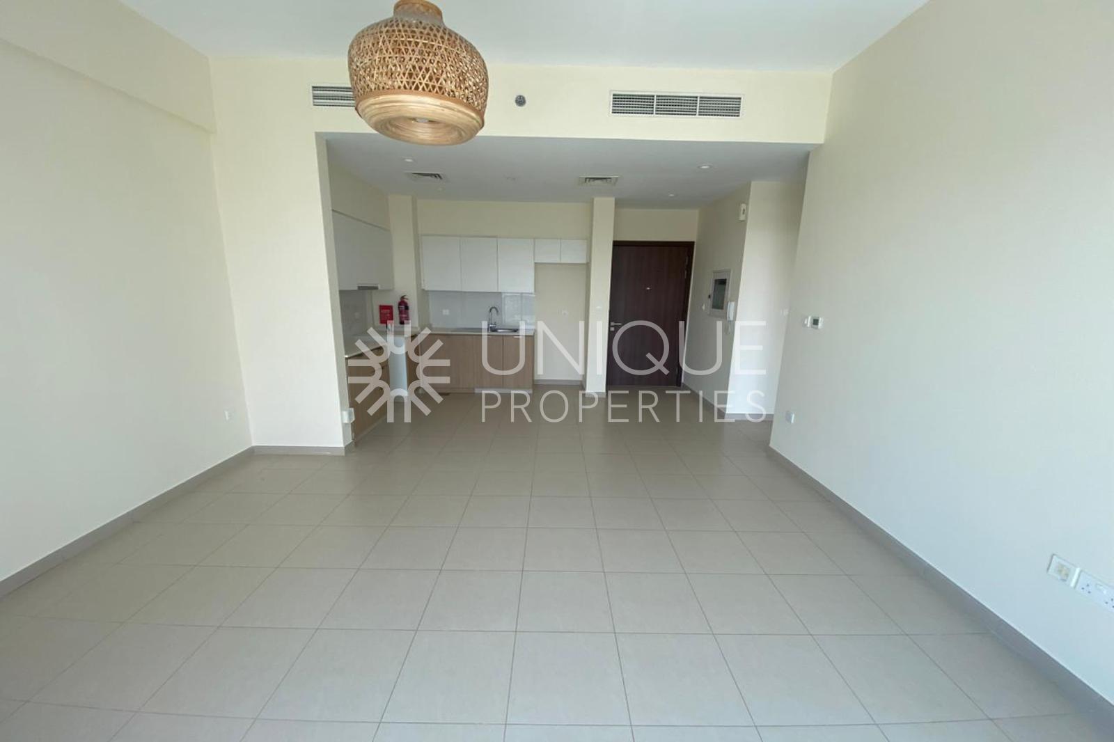 Spacious Unit I Well Maintain I Golf View
