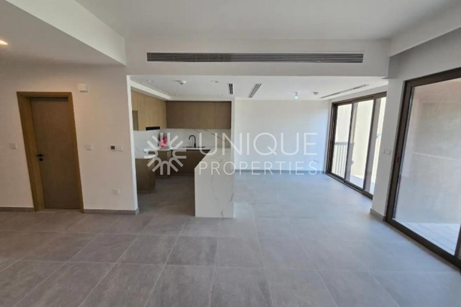 BRAND NEW | NEAR TO POOL & GARDEN | SMART HOME