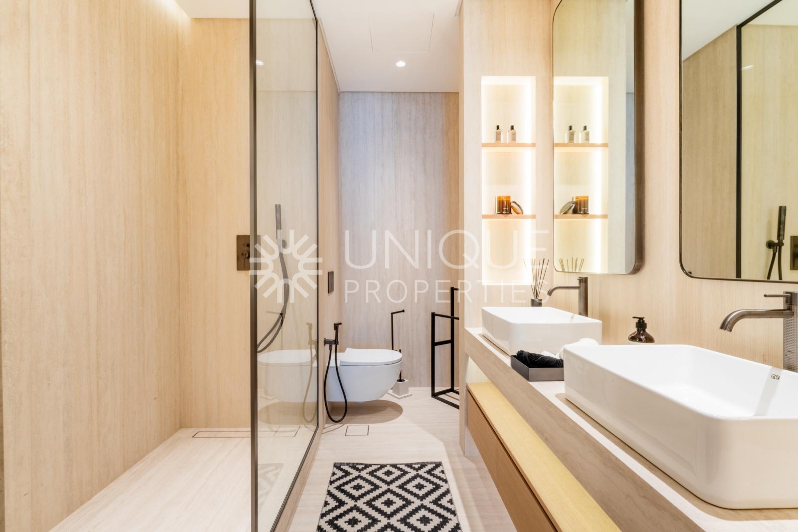 Exclusive | Above 40th Floor | Full Sea View | R2E