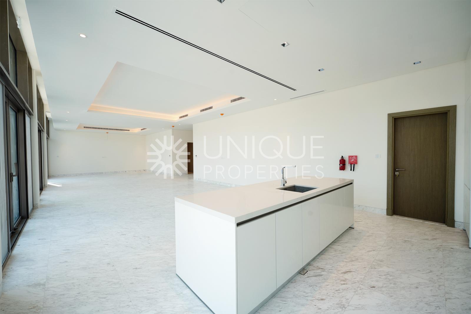 Luxury Family Villa | 6 Bedrooms | Gated Community