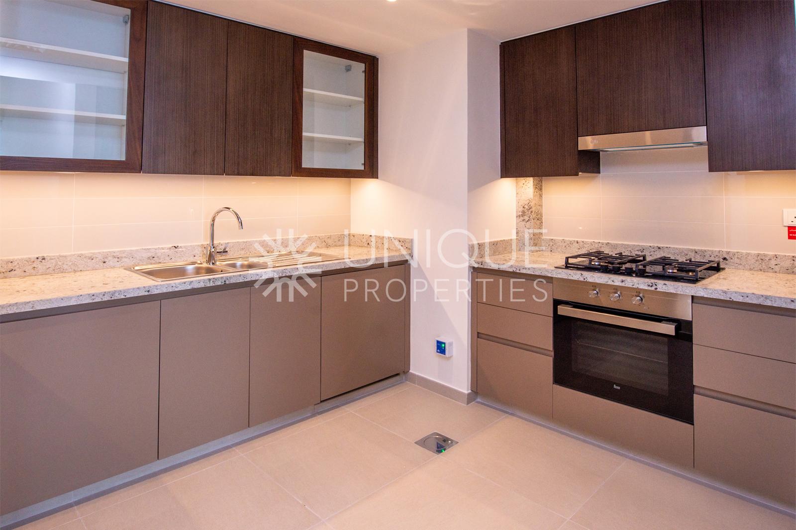 Downtown Views | 2BR High Floor | VOT
