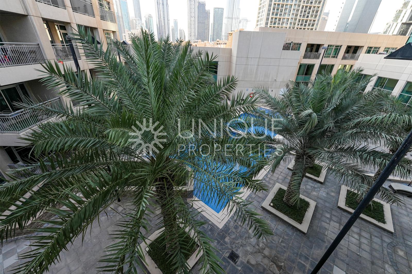 Burj Khalifa And Pool View | Large Studio