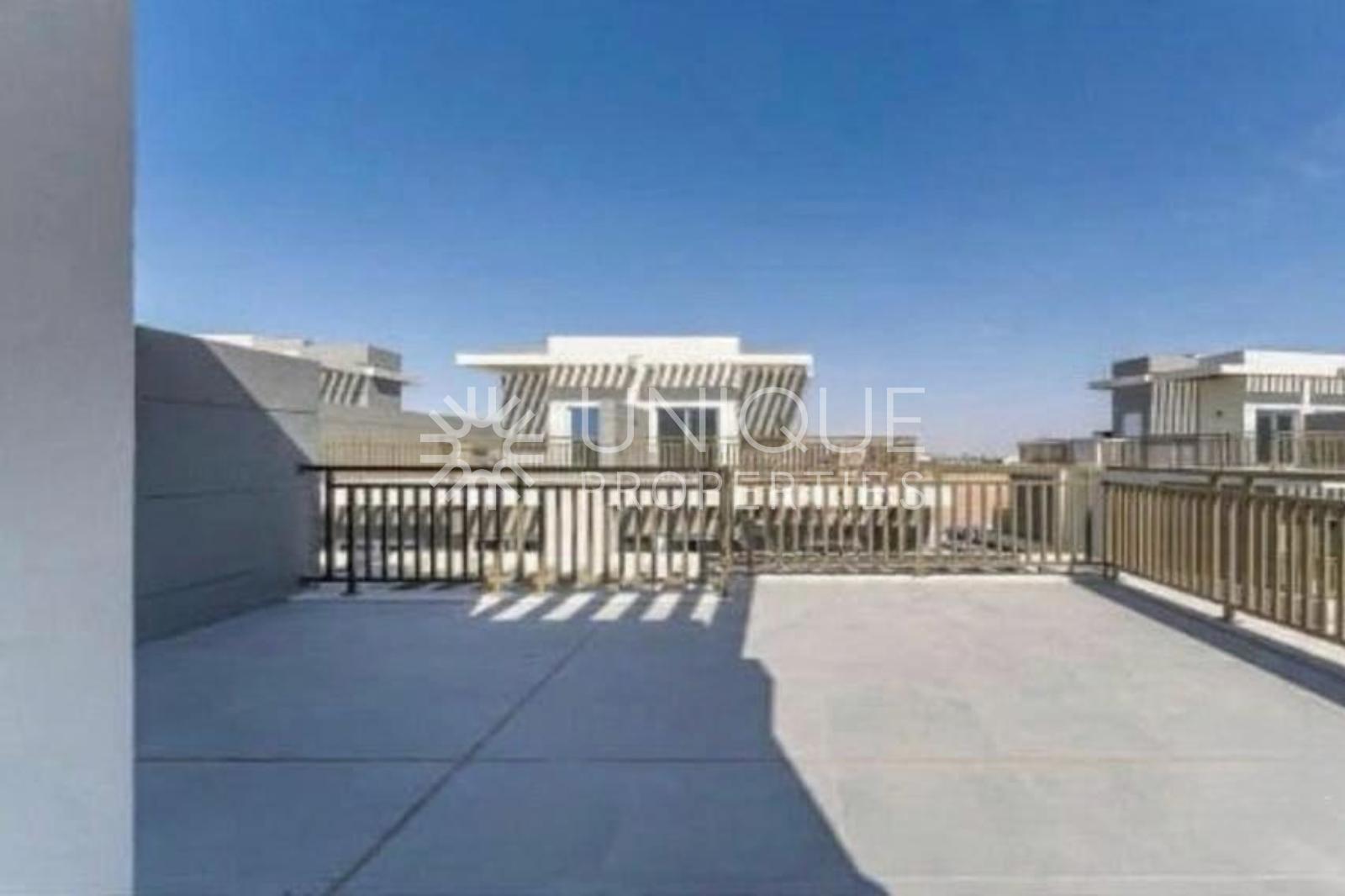 Elegant Townhouse | Modern Living | Damac Hills 2