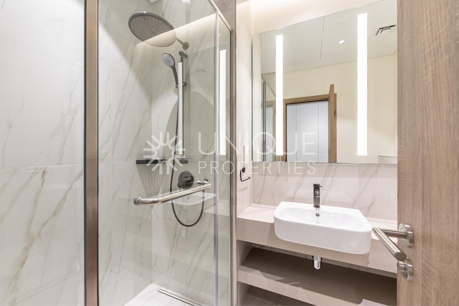 Luxury | Stunning | Spacious 4BR | Premium