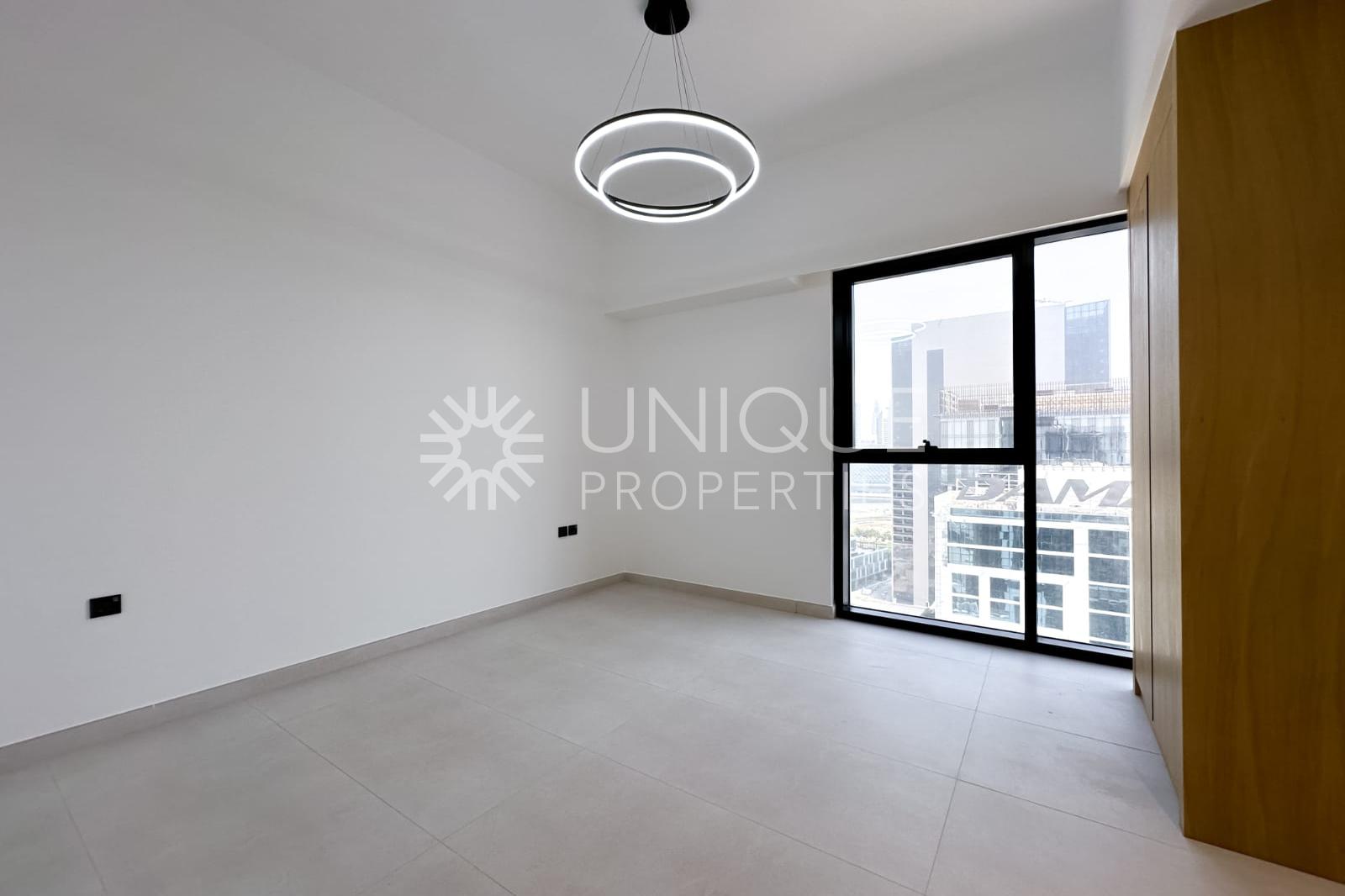 Spacious | Multiple options | Mid floor