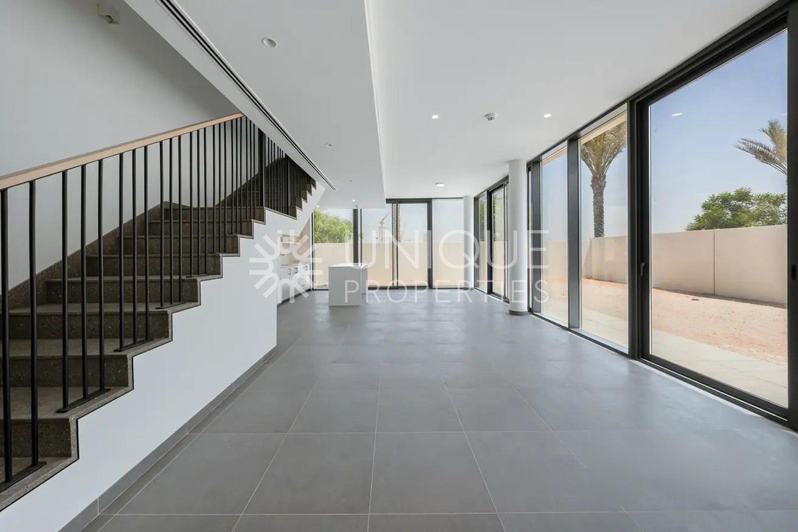 Exclusive | Corner Villa | Unique Plot