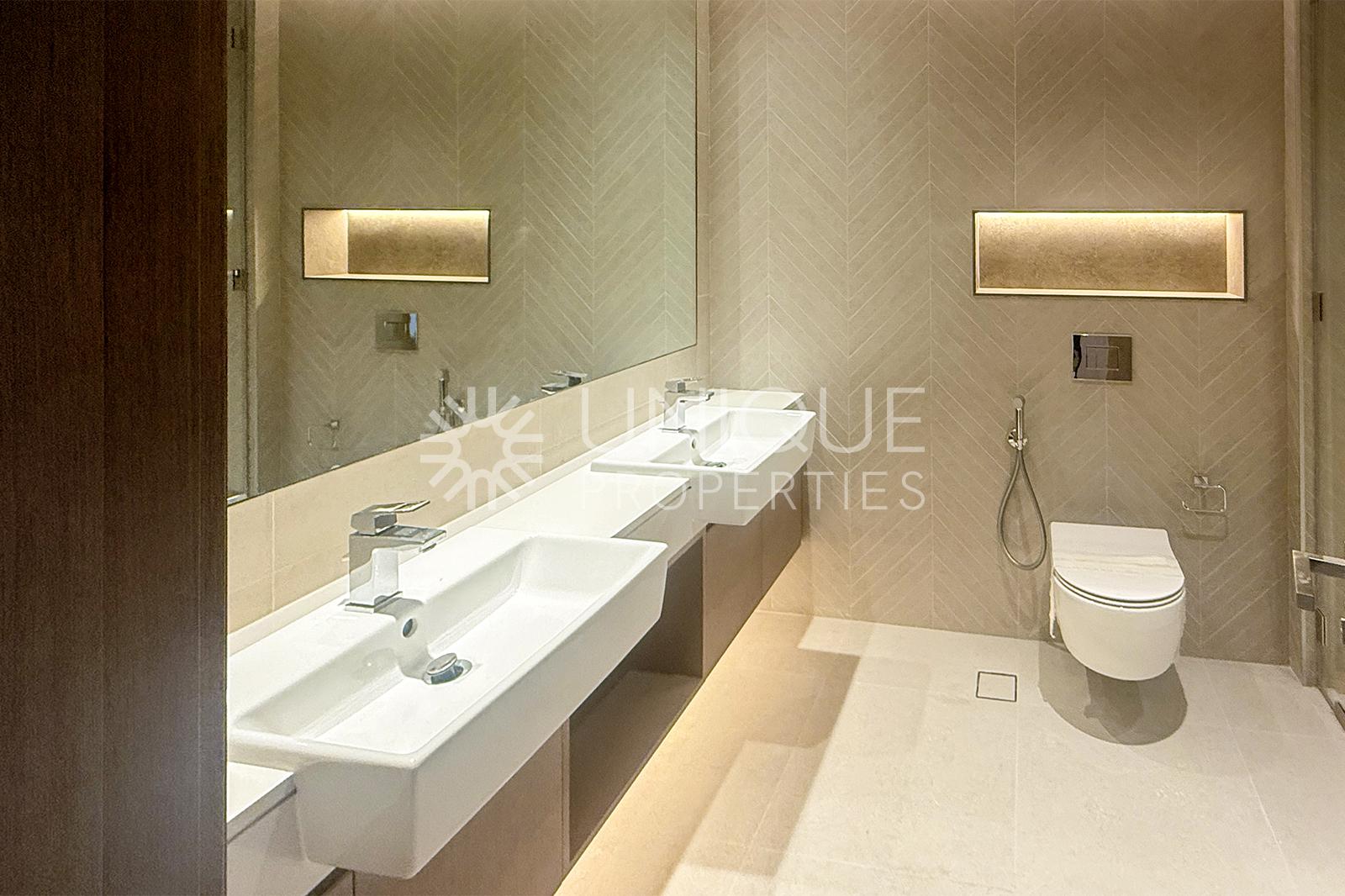 District One | Lagoon View | Luxury Apartment