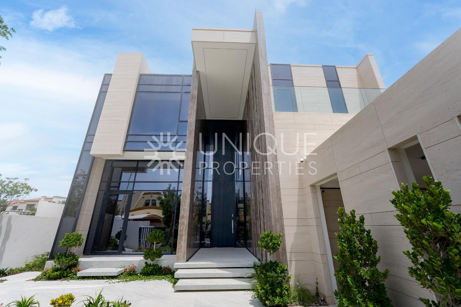 On The Lake | Custom Made | Luxury