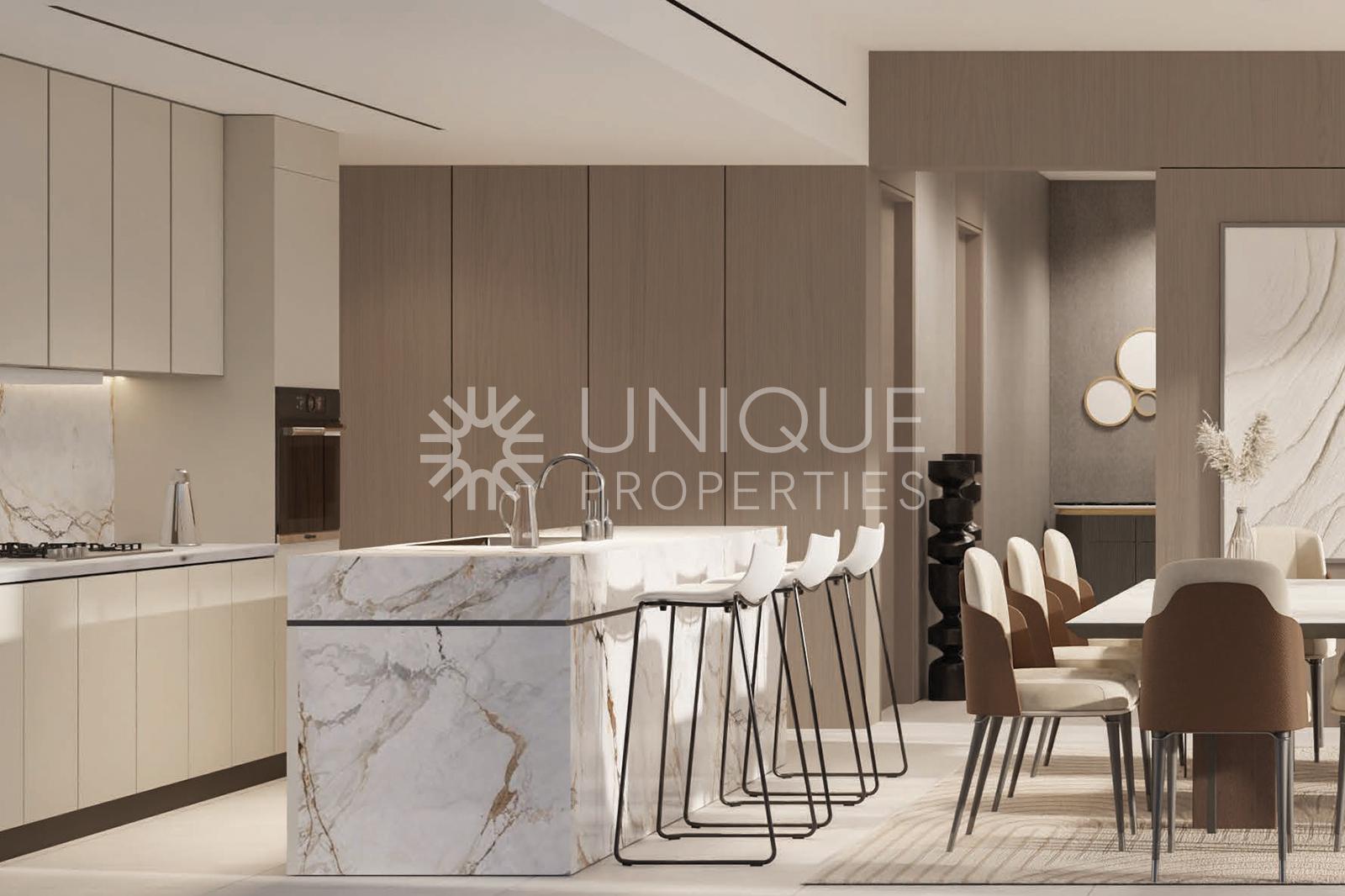 Coastal Living | Luxury Finishes | Prime Location