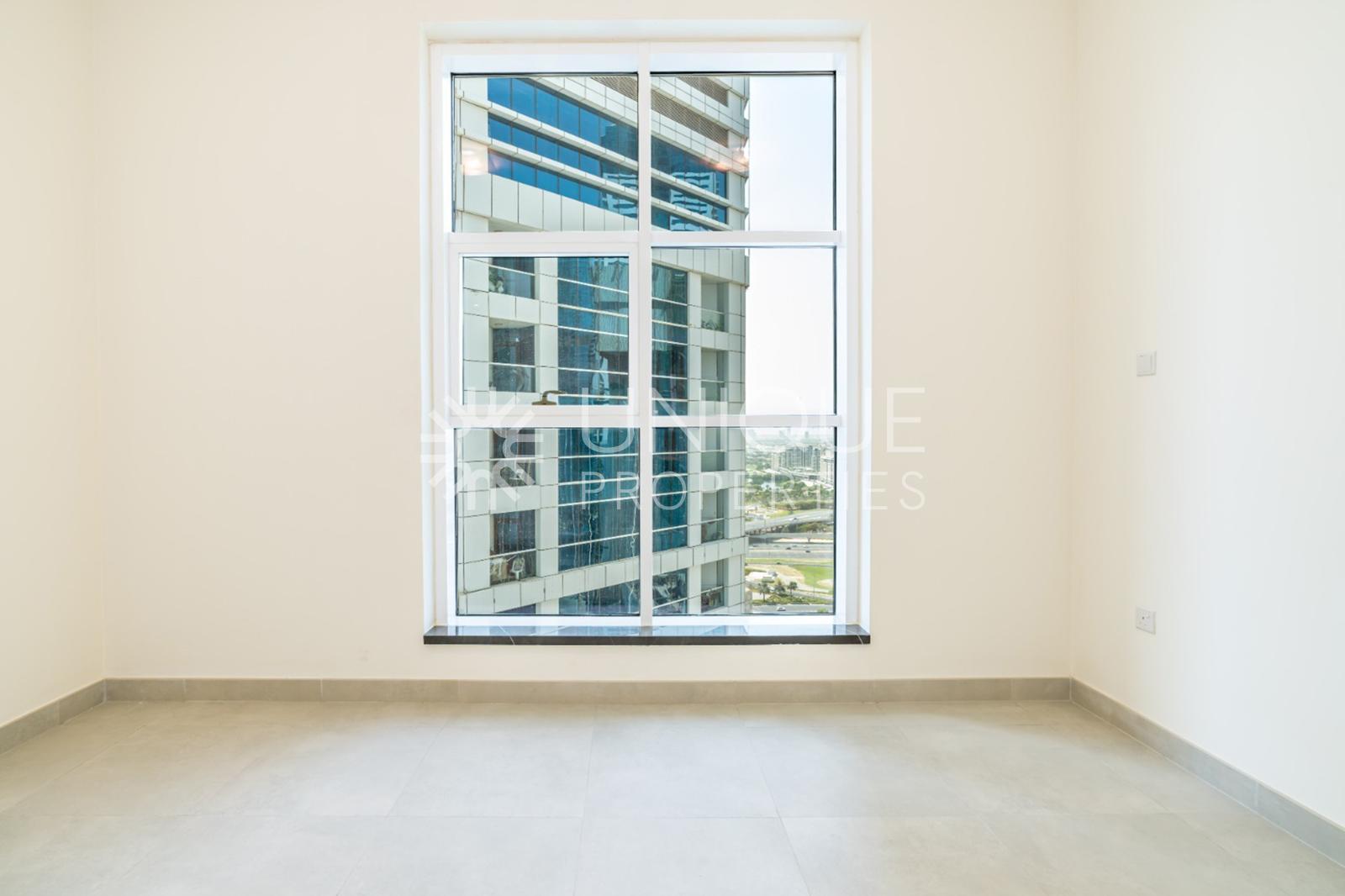 Vacant & Ready | Prime Location | Modern Living