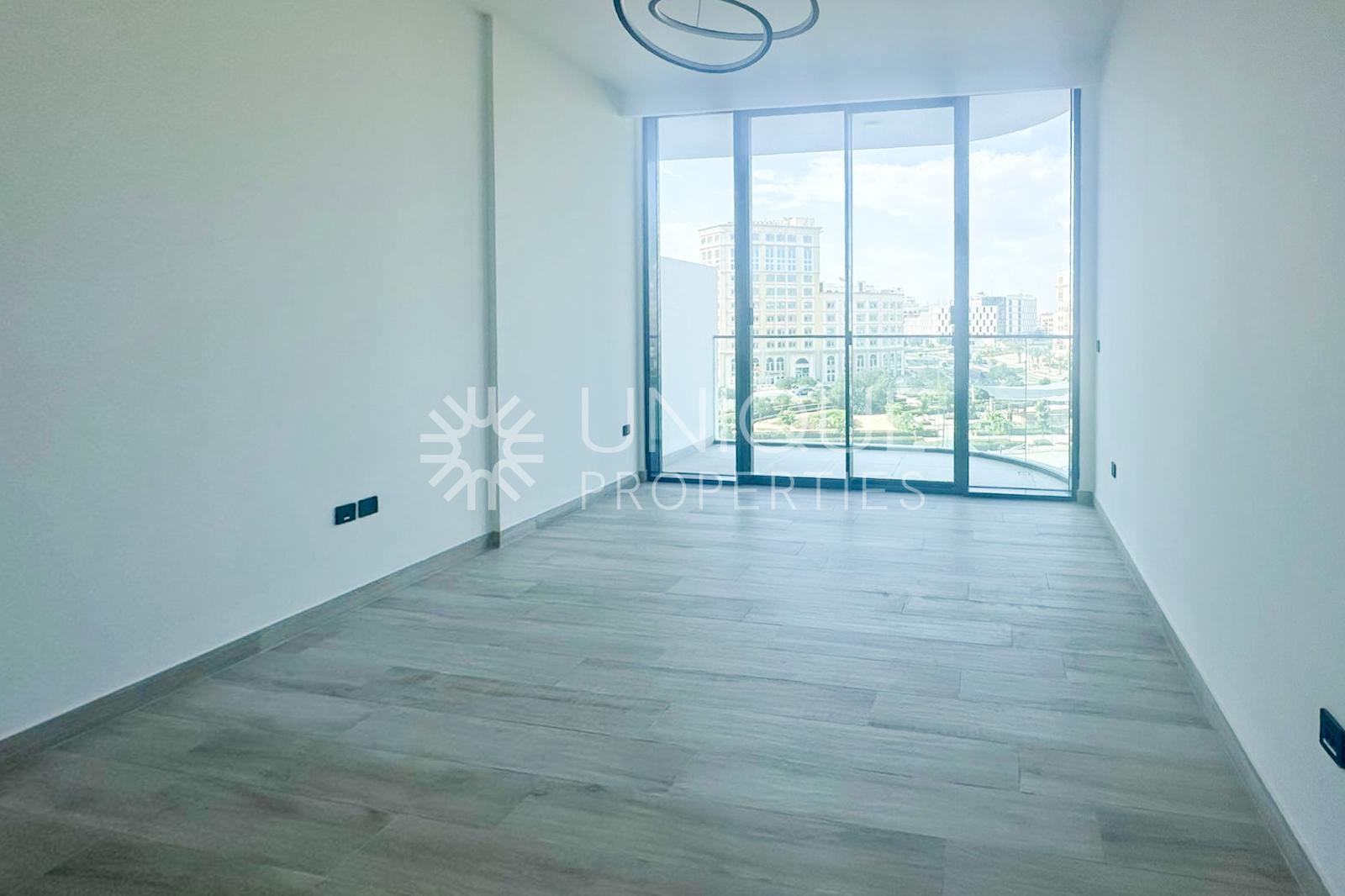 Ready To Move In | Unfurnished | Prime Location