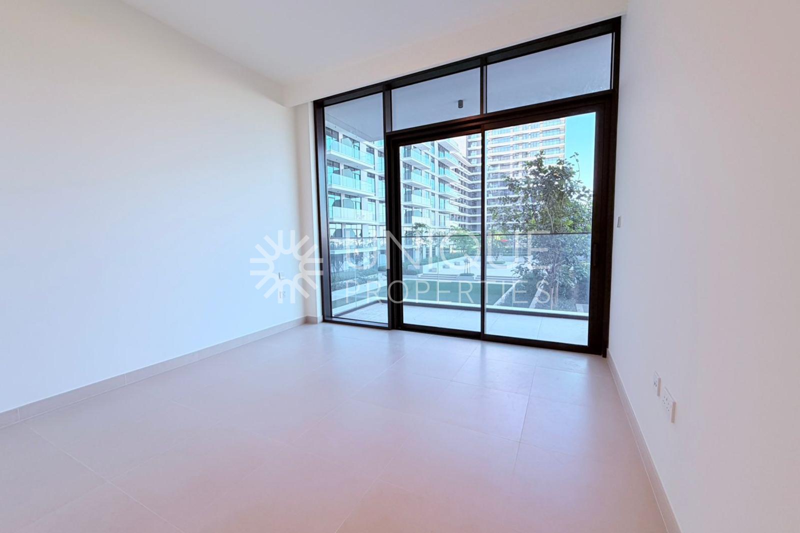 Brand New| Luxury Living| Spacious