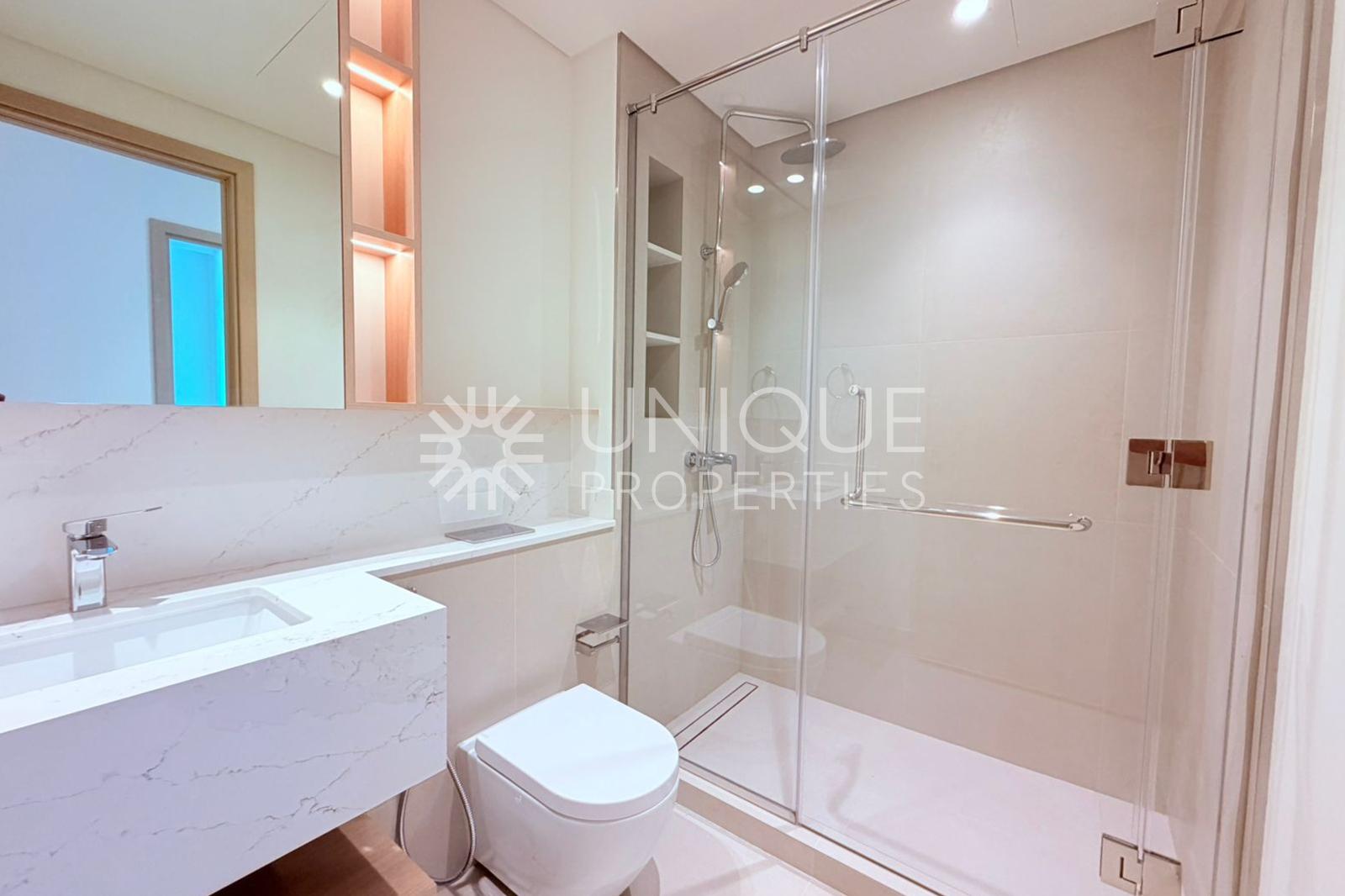 Brand New| Luxury Living| Spacious