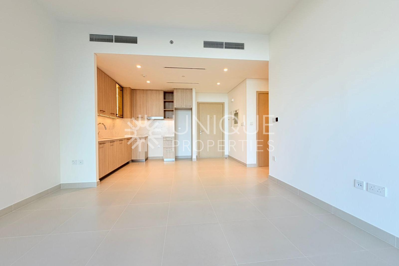 Brand New| Luxury Living| Spacious