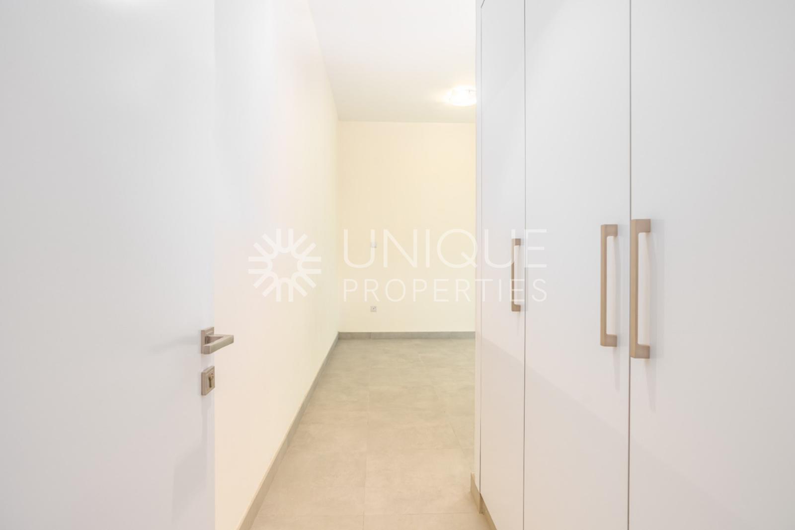 Vacant & Ready | Prime Location | Modern Living