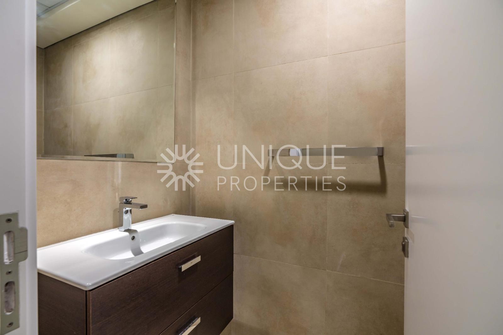 Vacant & Ready | Prime Location | Modern Living