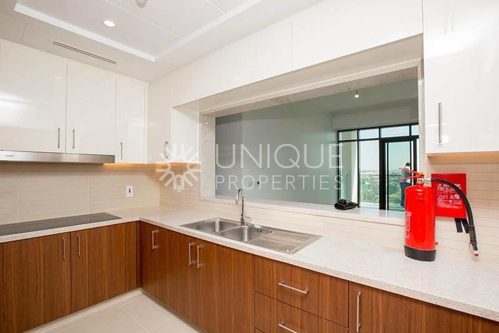 Spacious 3BR + Maids| Stunning Golf View| Vacant