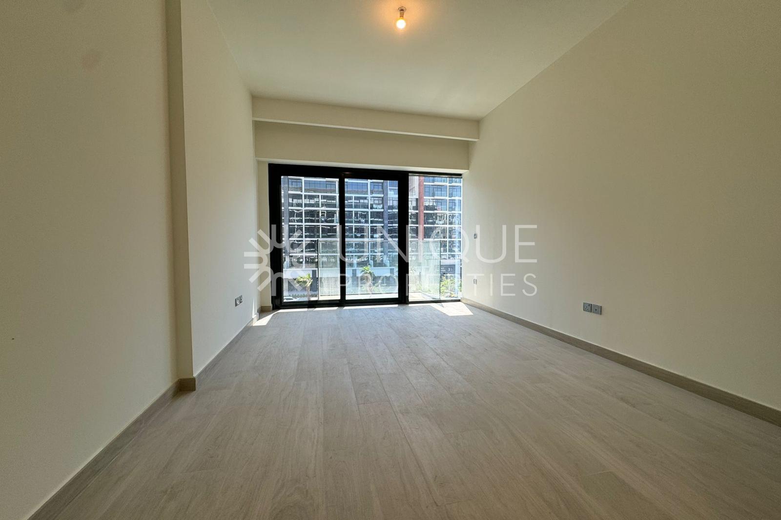 Un-Furnished | New | Fitted Kitchen | View Today