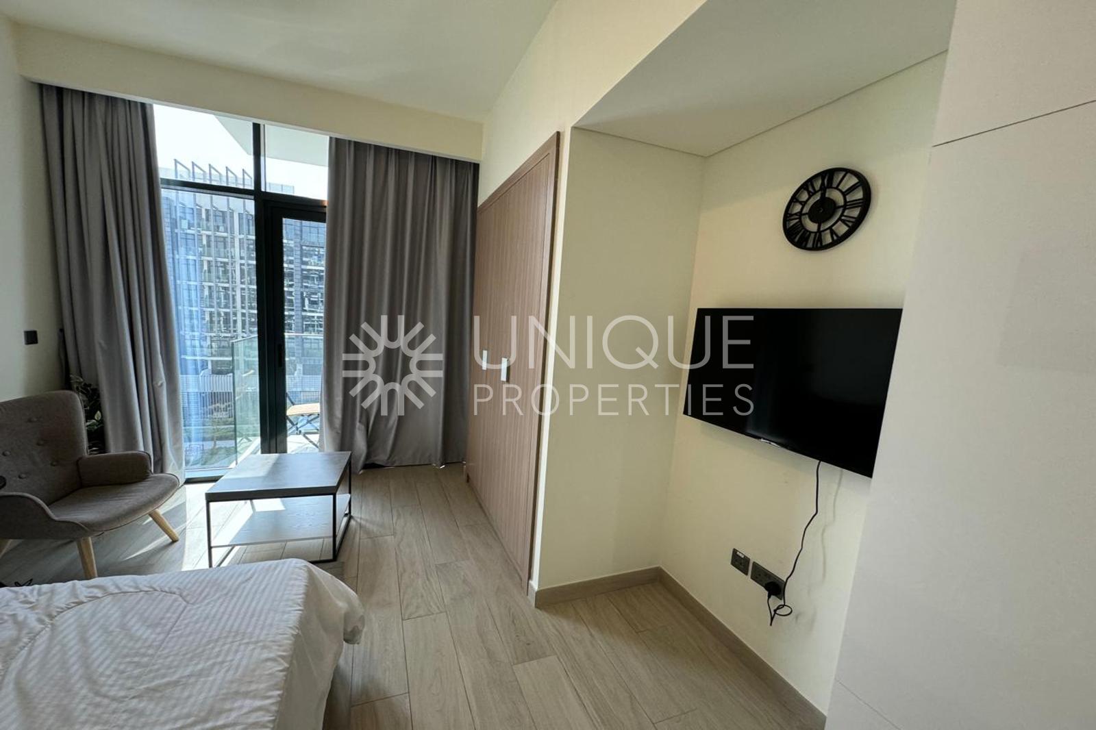 Fitted Kitchen | Luxury Studio | Prime Location