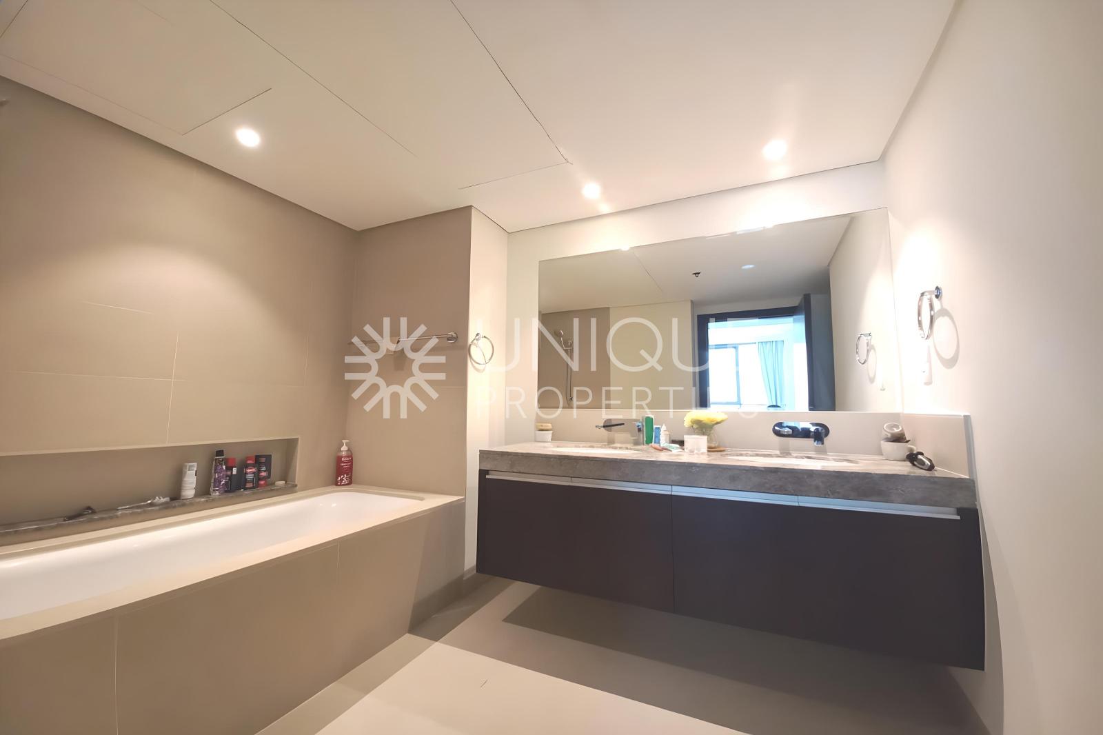 Exclusive | Fully Furnished | Vacant Now