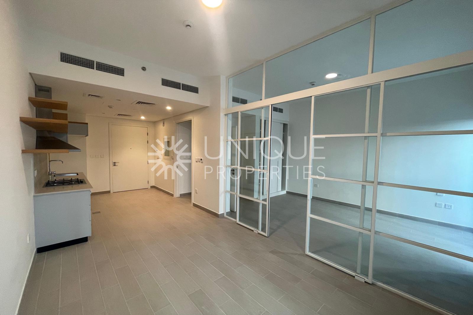 Large Terrace | Brand New | Keys in Hand