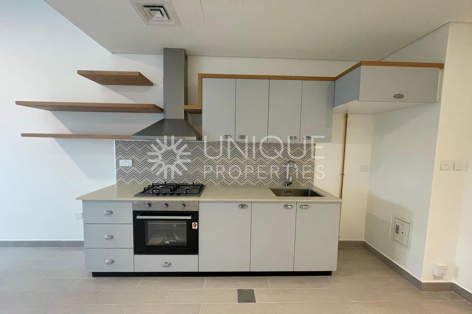 Large Terrace | Brand New | Keys in Hand