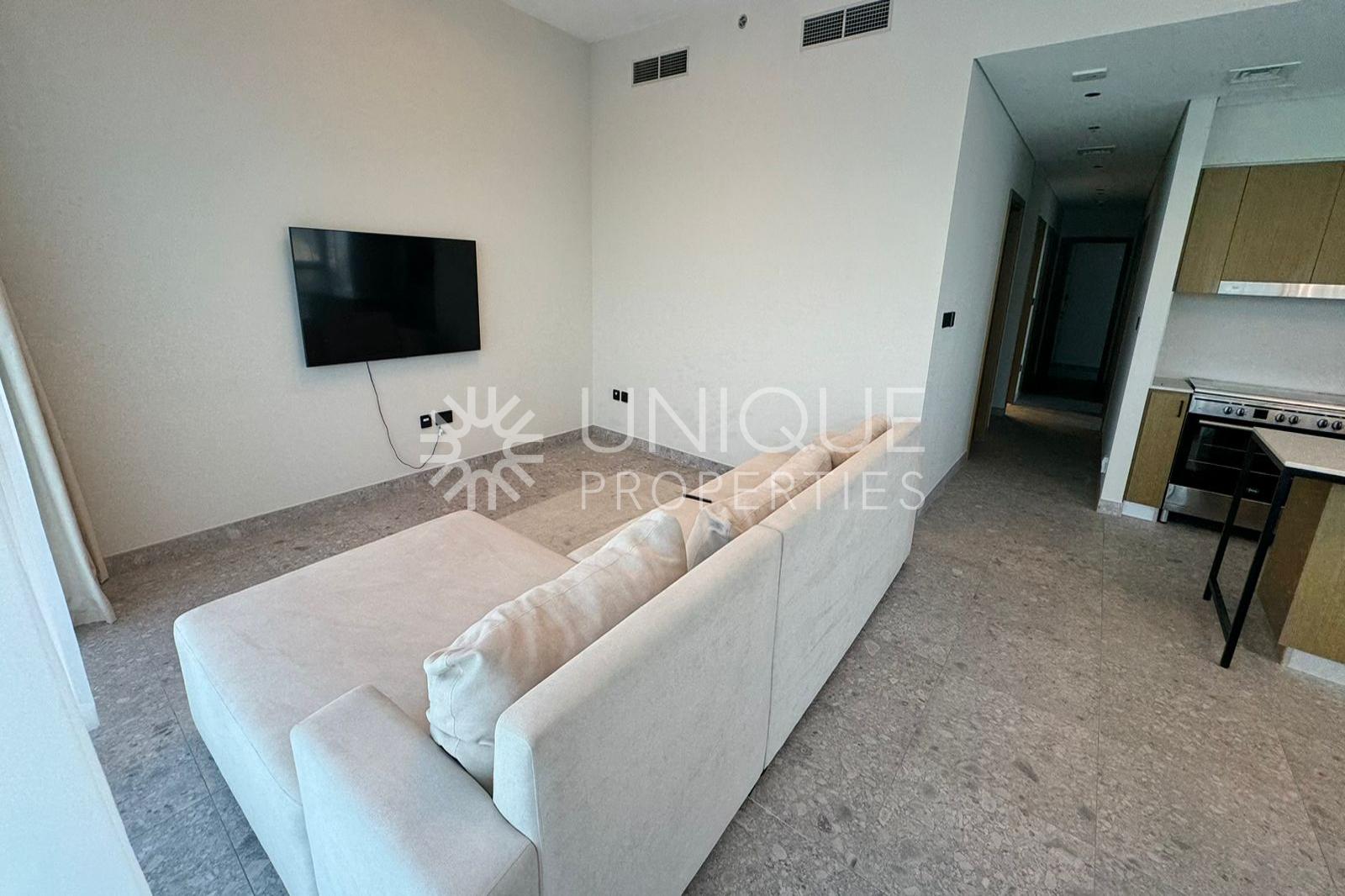 Vacant Now | Golf Course View | Spacious