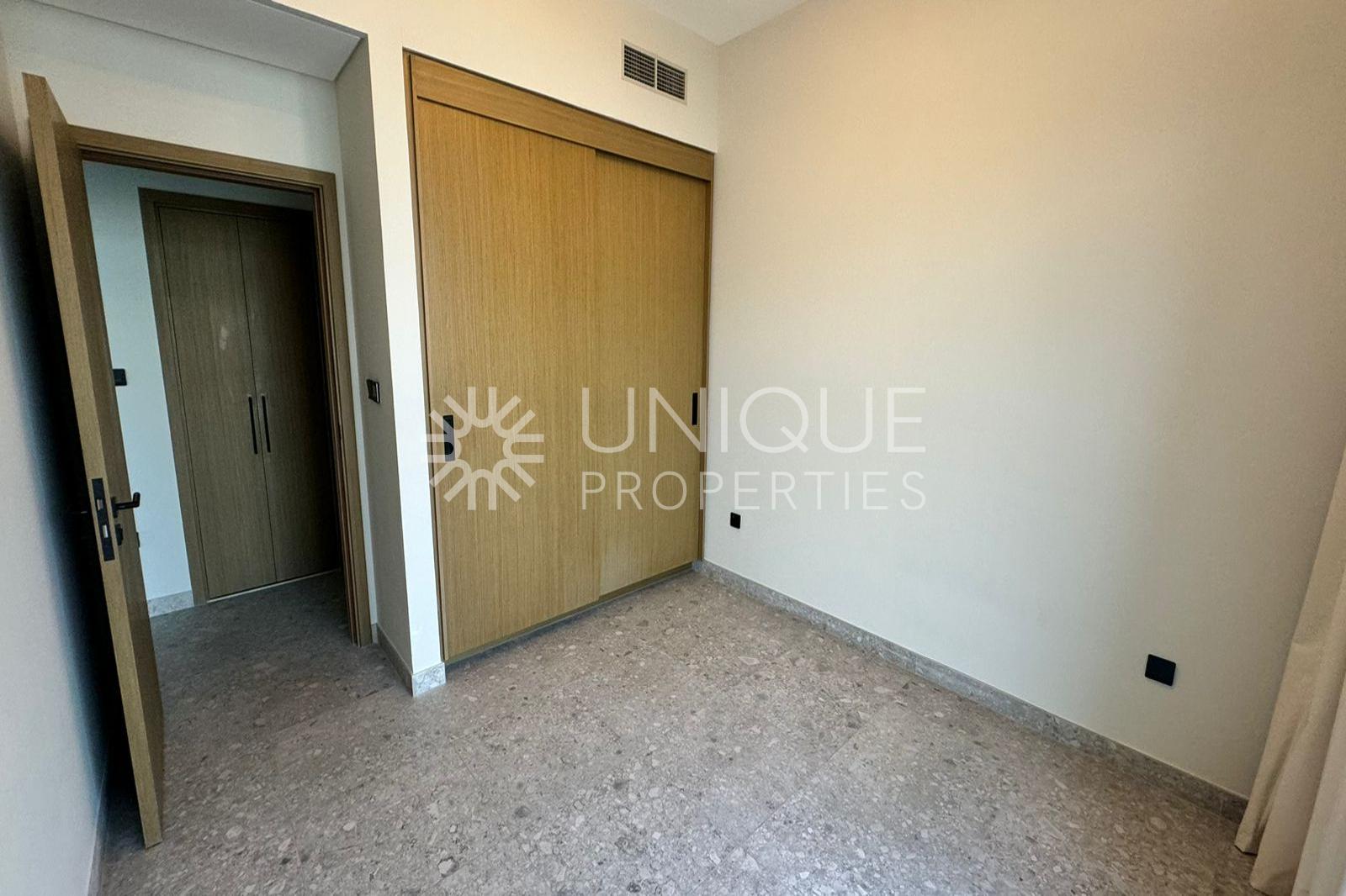 Vacant Now | Golf Course View | Spacious