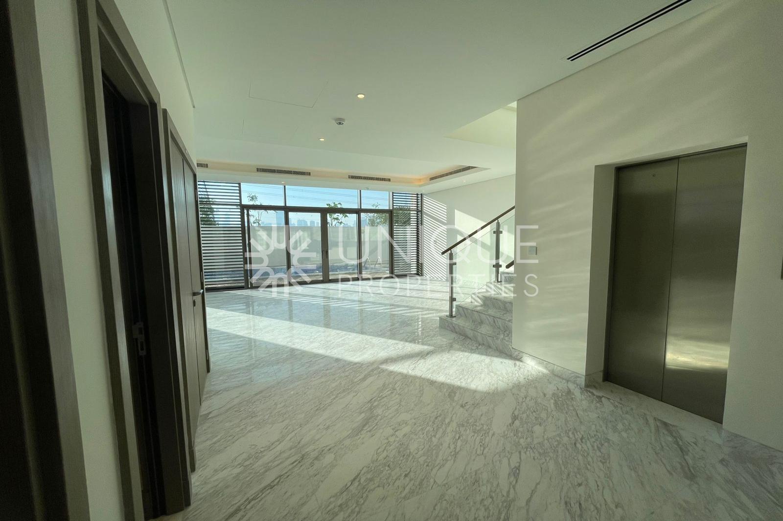 Luxury 4-Bedroom Villa in District One