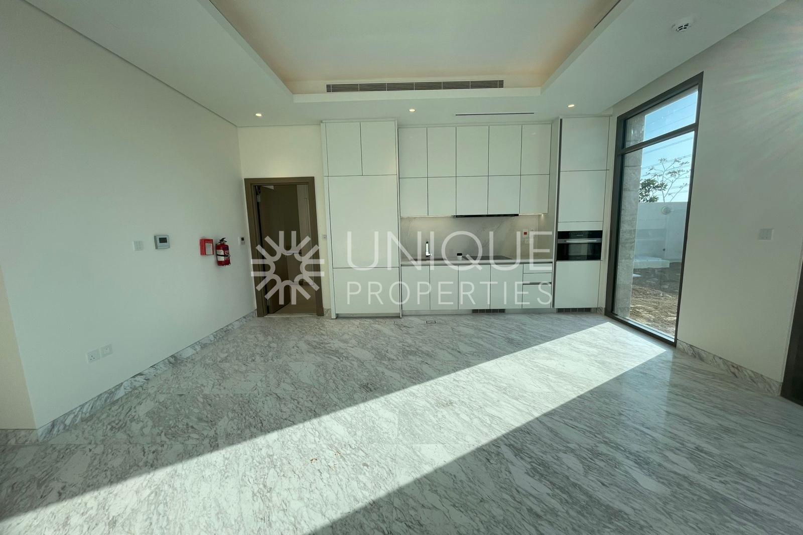 Luxury 4-Bedroom Villa in District One