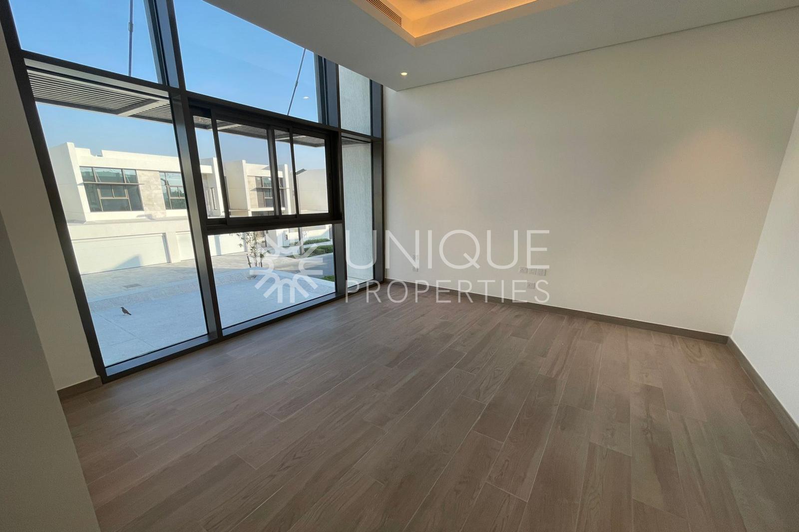 Luxury 4-Bedroom Villa in District One