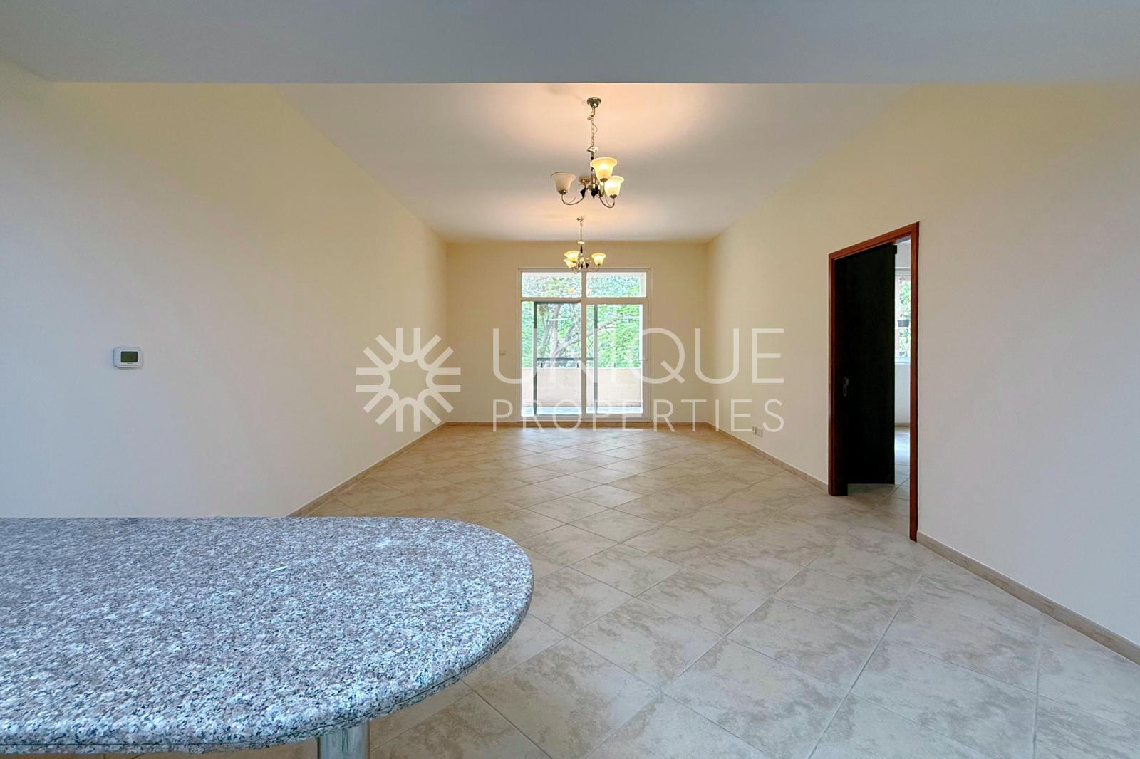Spacious | Chiller Free | Flex Chqs