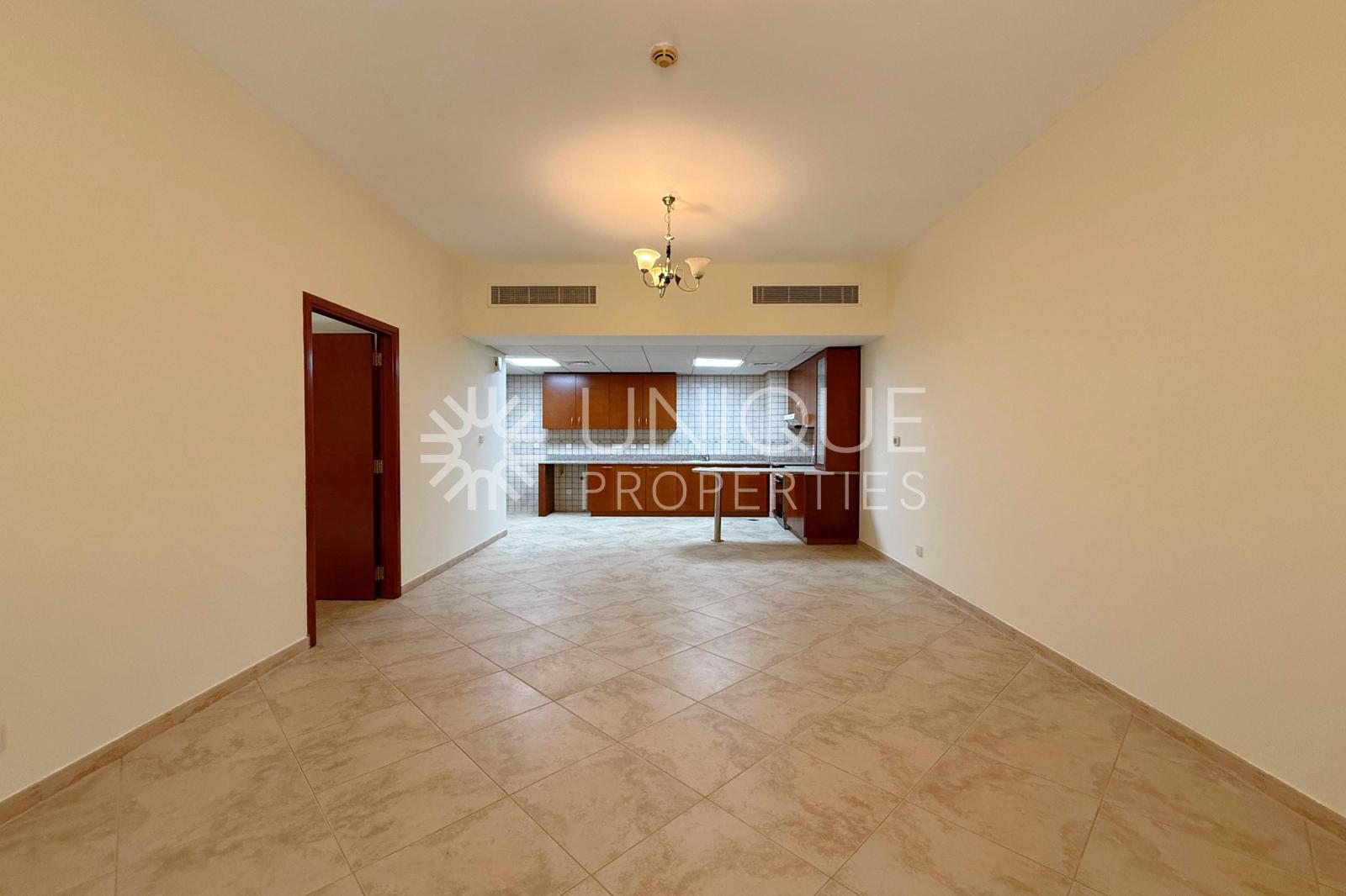 Spacious | Chiller Free | Flex Chqs
