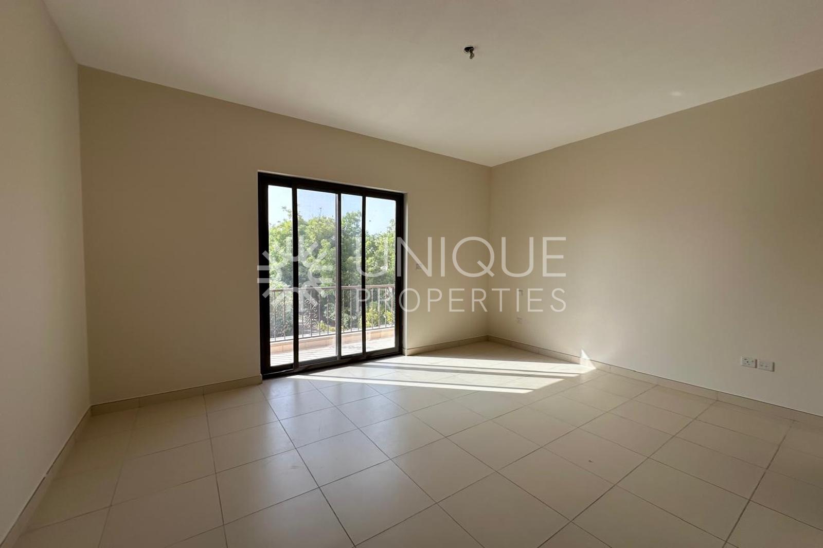 Single Row | Next to Park | Exclusive Villa