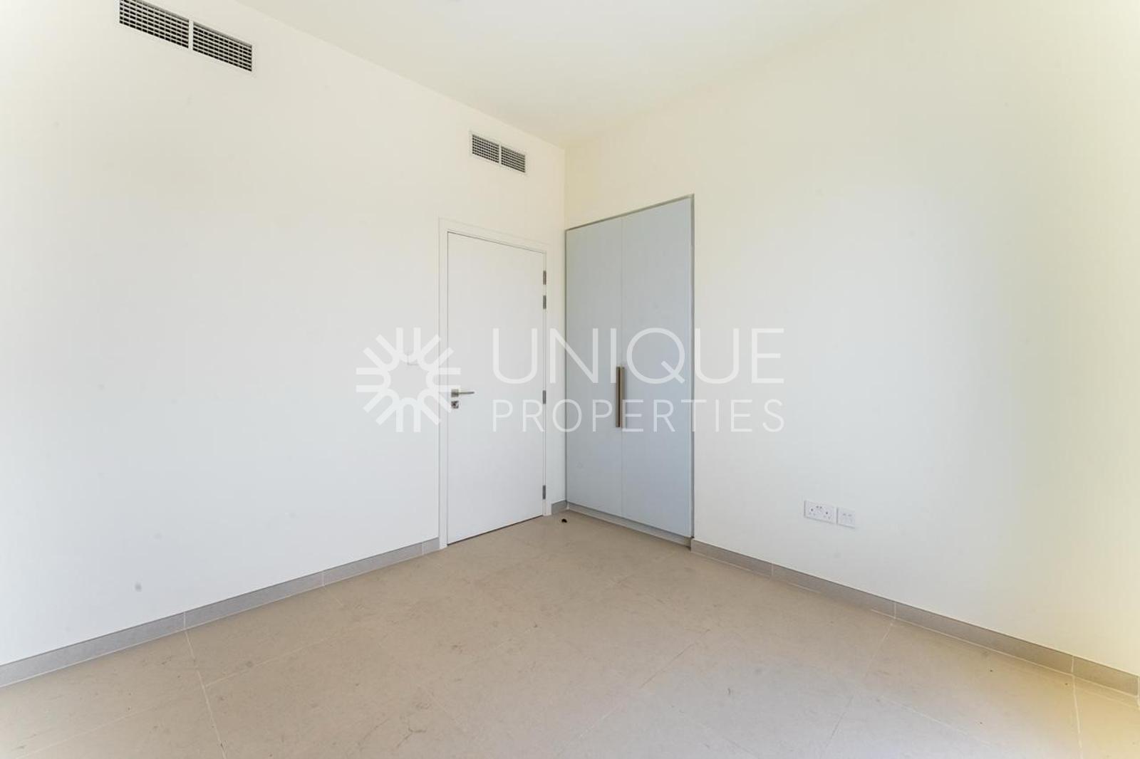 Vacant | Open View | Brand new