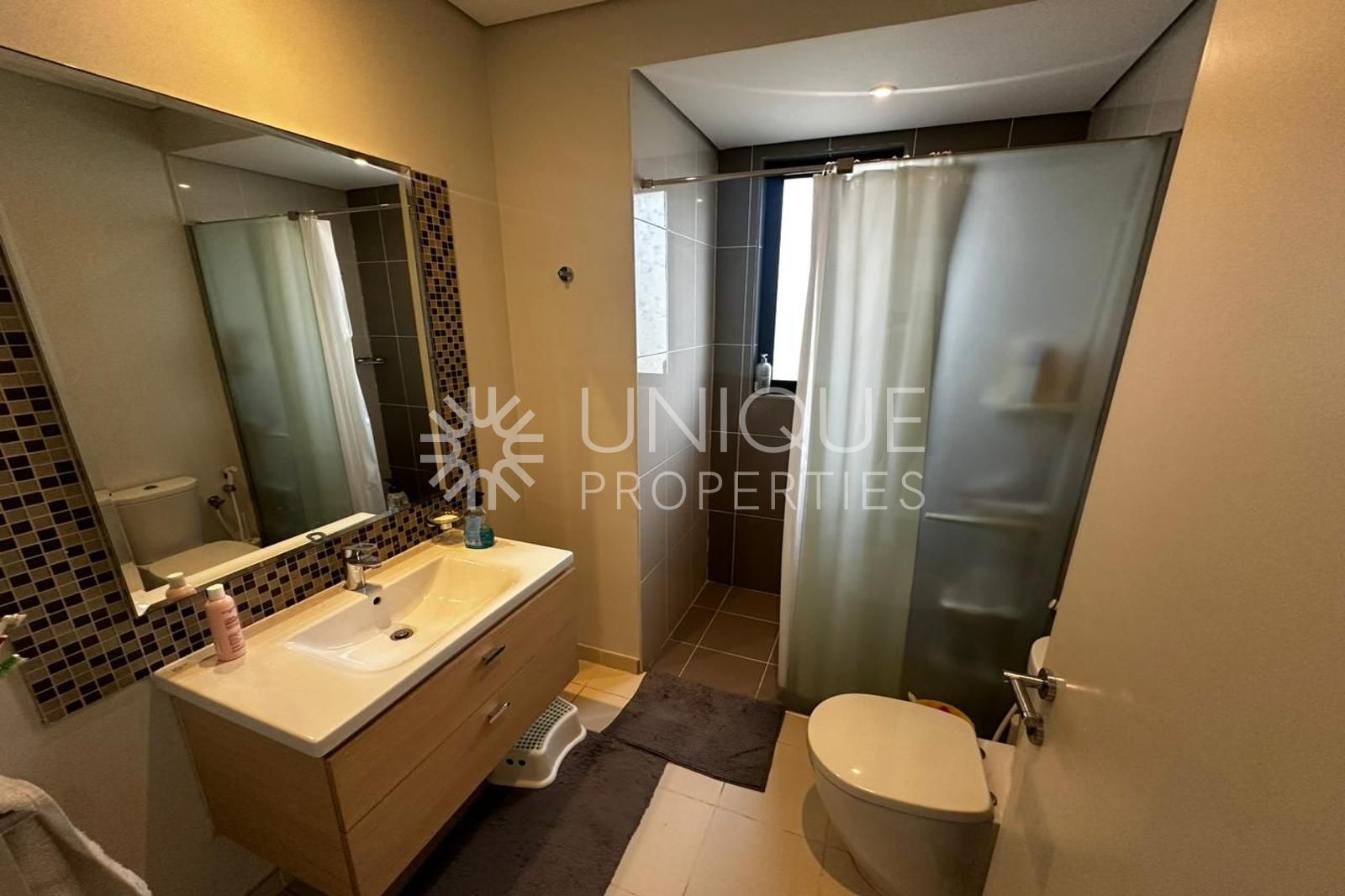 Single Row | Landscaped | Vacant In September