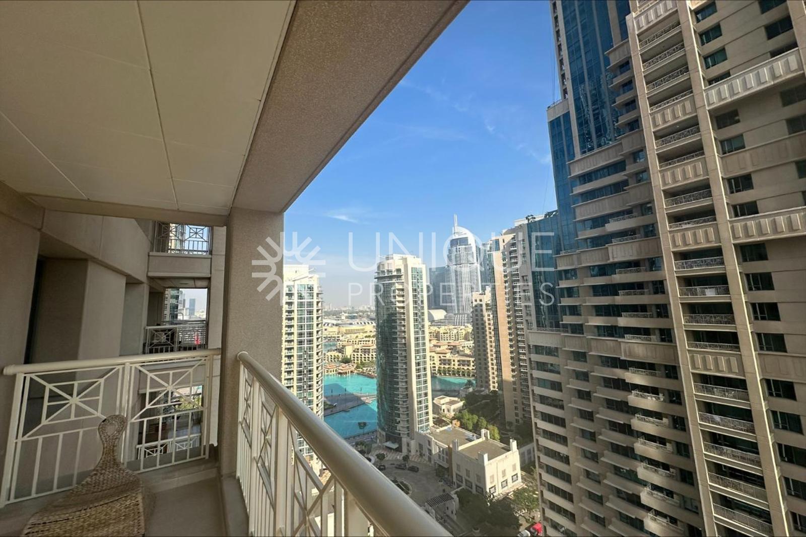 Vacant | Fountain View | Spacious Unit