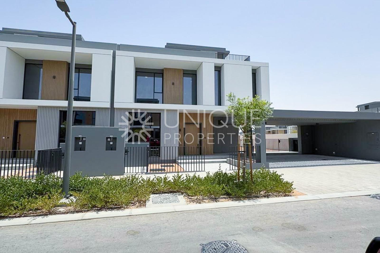 Exclusive | Corner Villa | Unique Plot