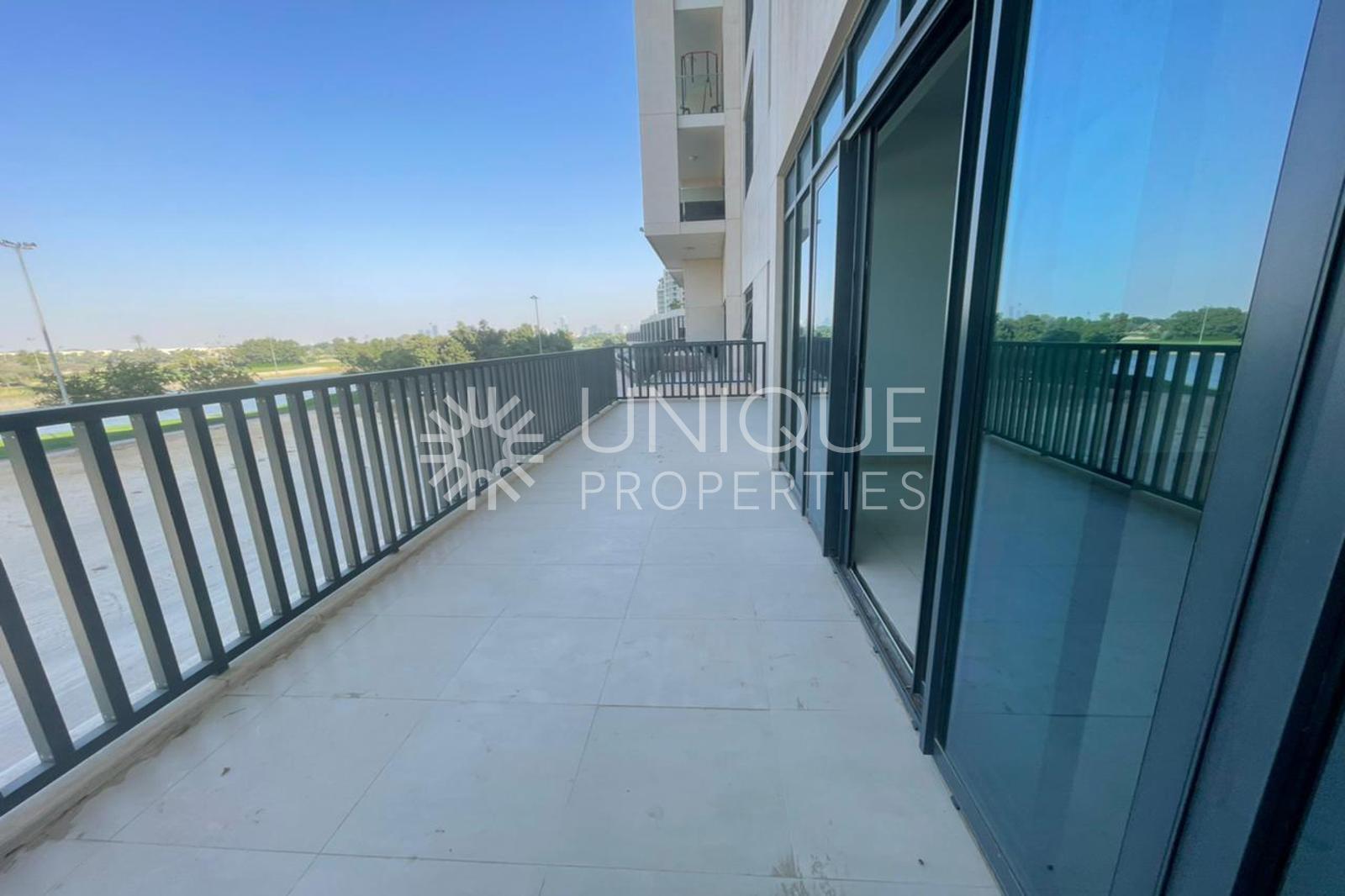 Stunning 3-Bedroom Apartment| Golf View|