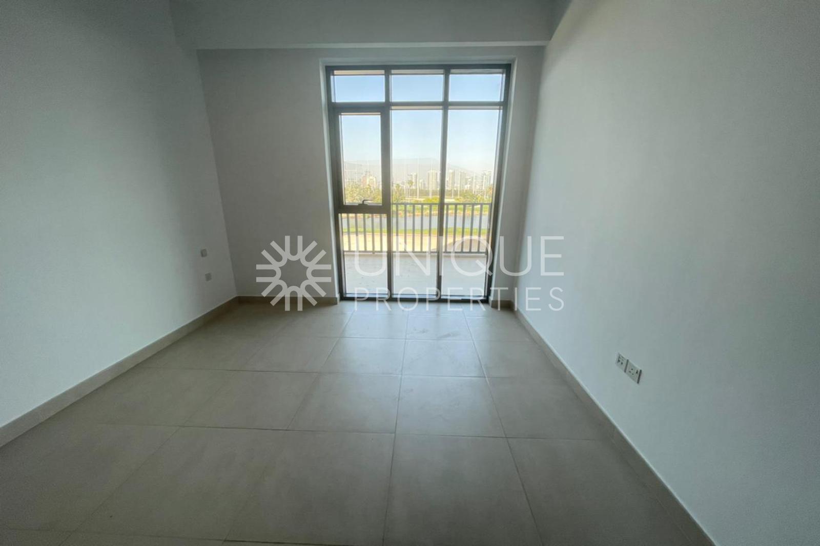 Stunning 3-Bedroom Apartment| Golf View|
