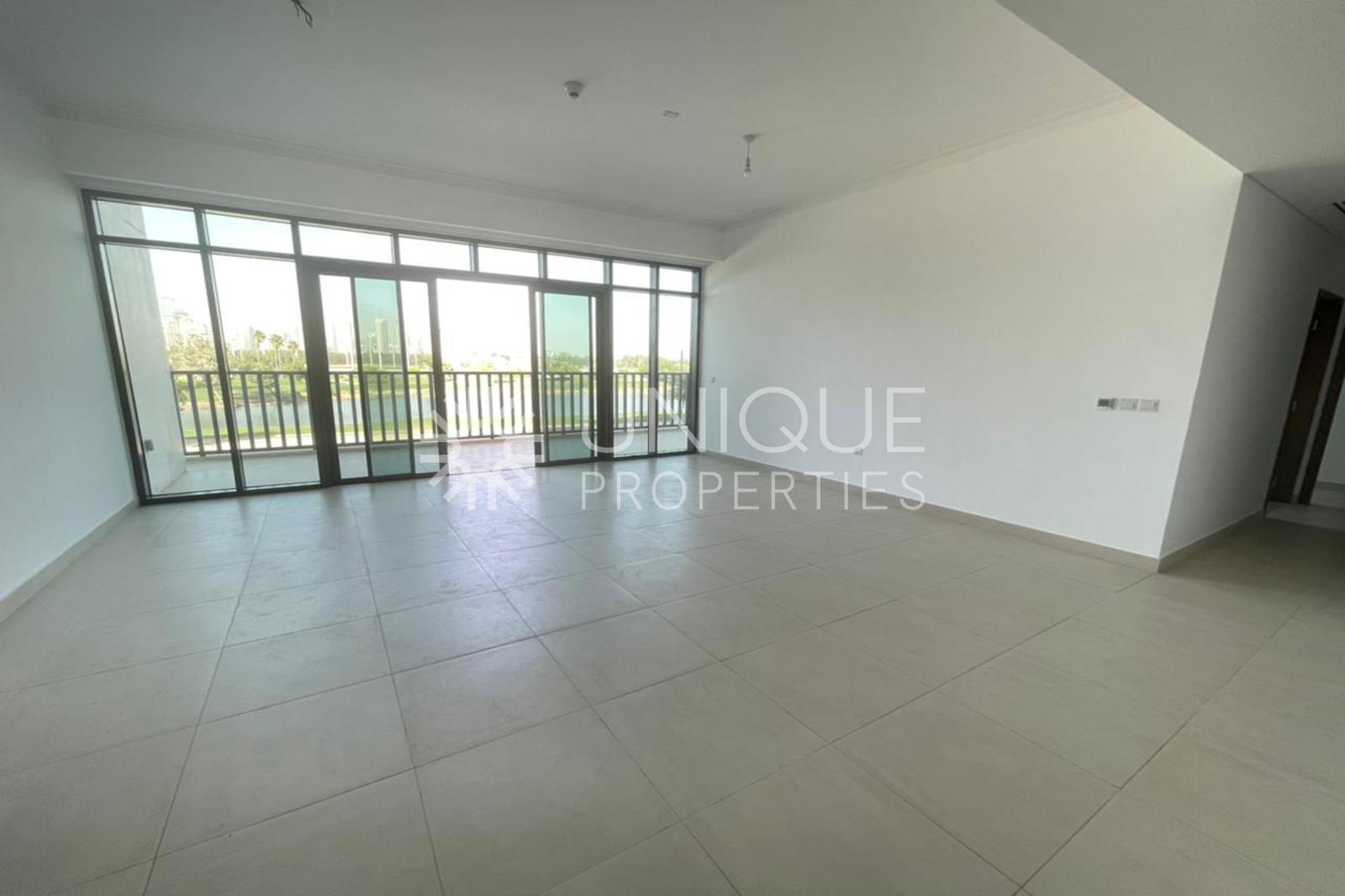 Stunning 3-Bedroom Apartment| Golf View|