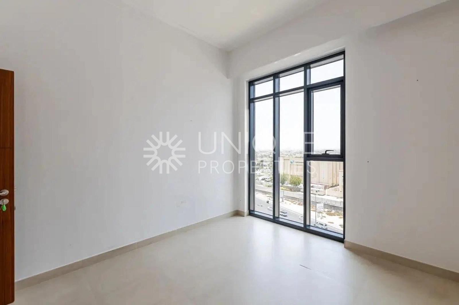 Marina Skyline View| Vacant| Spacious Layout