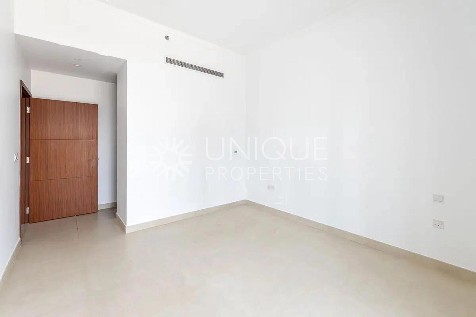 Marina Skyline View| Vacant| Spacious Layout