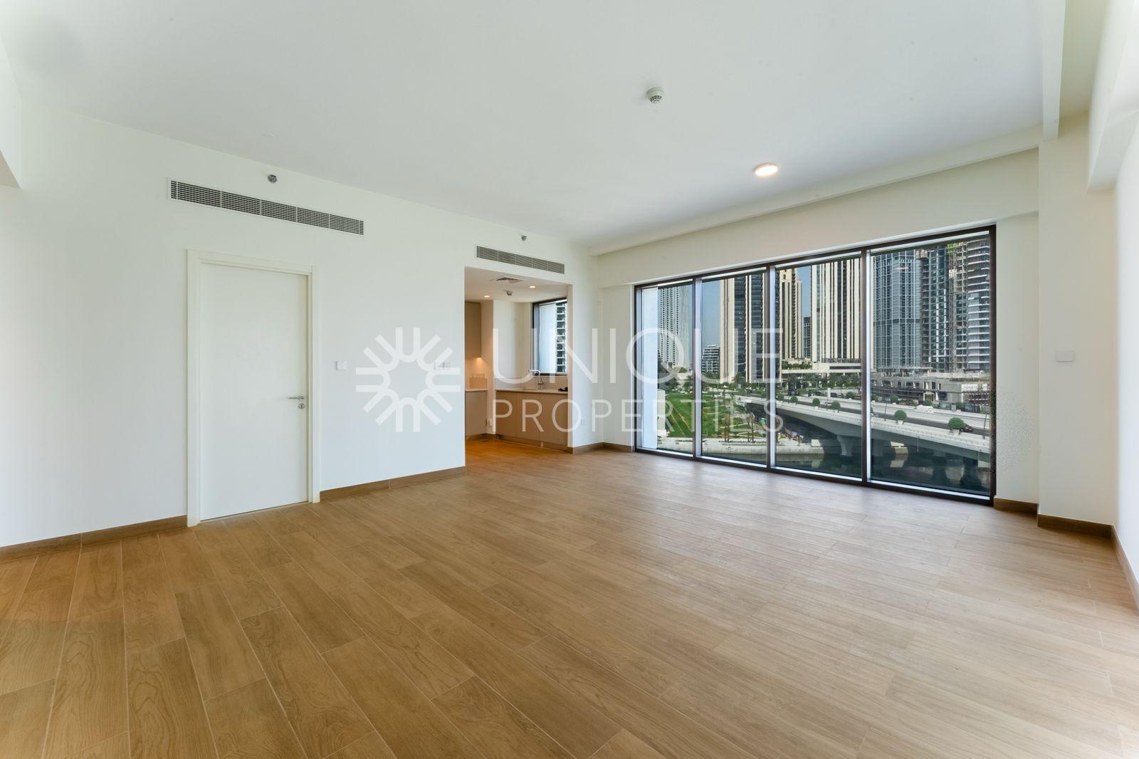 Spacious Apartment | Prime Location | Rosewater