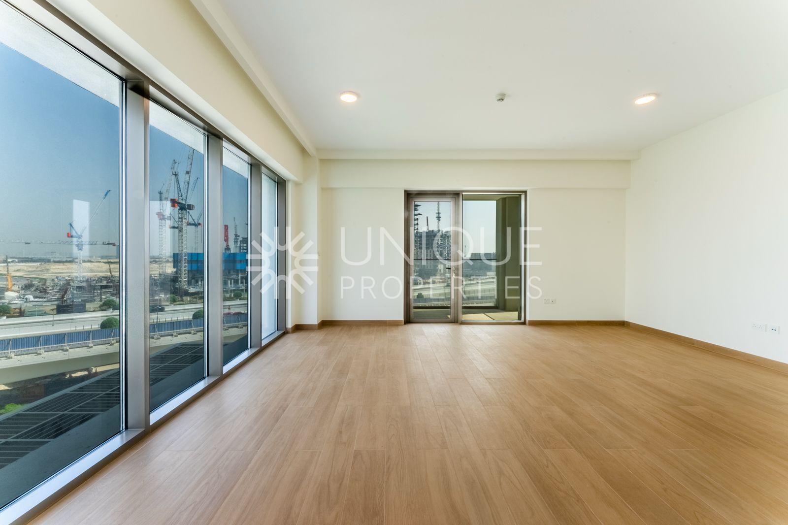 Spacious Apartment | Prime Location | Rosewater