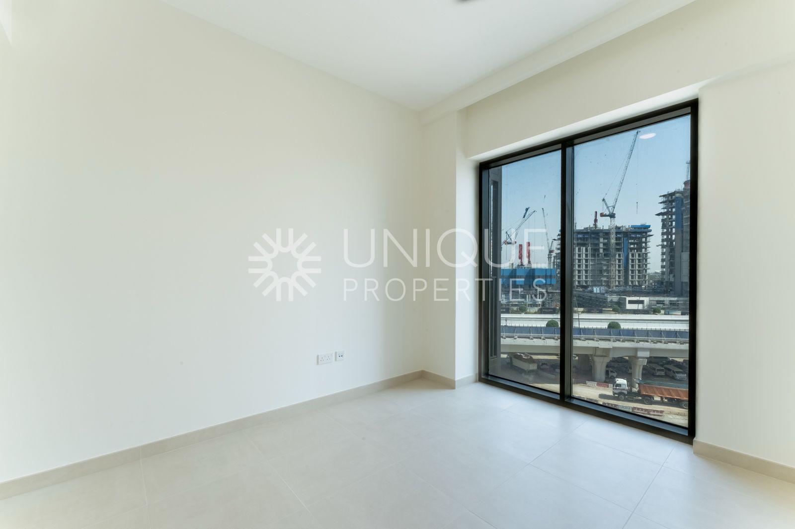 Spacious Apartment | Prime Location | Rosewater