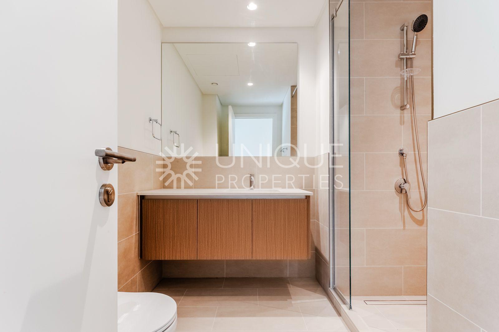 Spacious Apartment | Prime Location | Rosewater