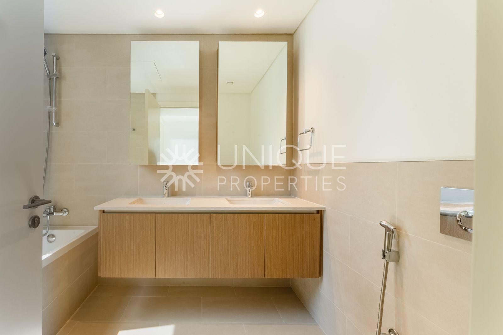 Spacious Apartment | Prime Location | Rosewater