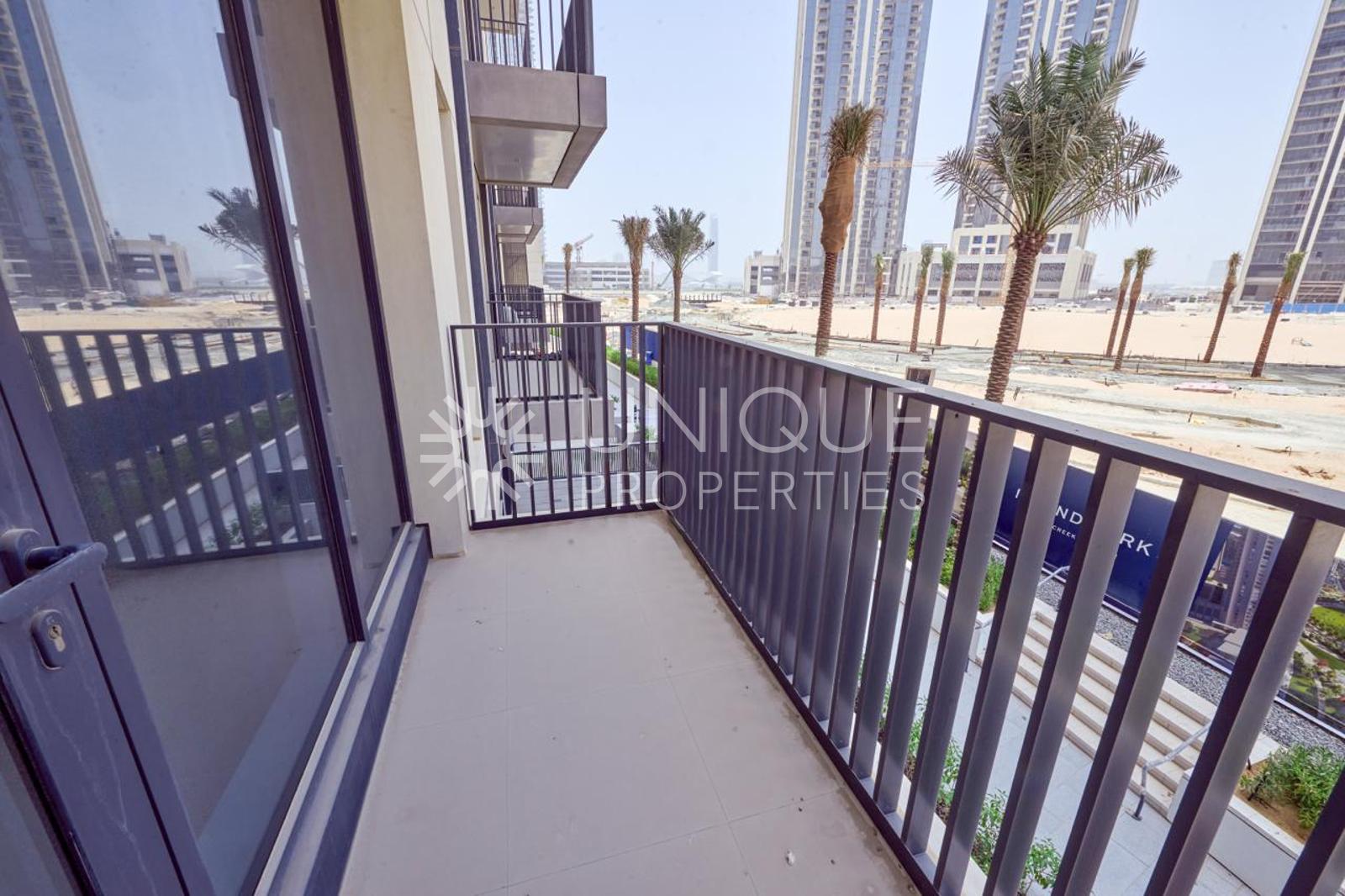 Waterfront Living | High-End Finishes